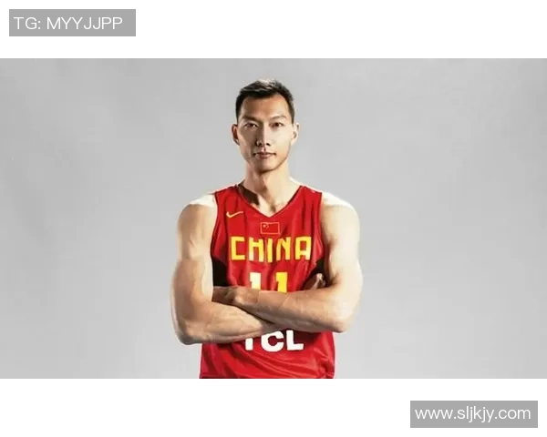 易建联再续篮球传奇展现中国男篮精神力量与不懈奋斗 易建联再续篮球传奇展现中国男篮精神力量与不懈奋斗