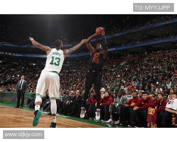 波士顿凯尔特人迎战强敌争夺季后赛席位精彩对决备受期待 波士顿凯尔特人迎战强敌争夺季后赛席位精彩对决备受期待