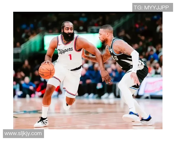 洛杉矶快船迎战劲敌全力出击 助力季后赛冲刺的关键战役 洛杉矶快船迎战劲敌全力出击 助力季后赛冲刺的关键战役