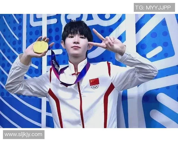 电竞新时代：挑战前行，梦想闪耀